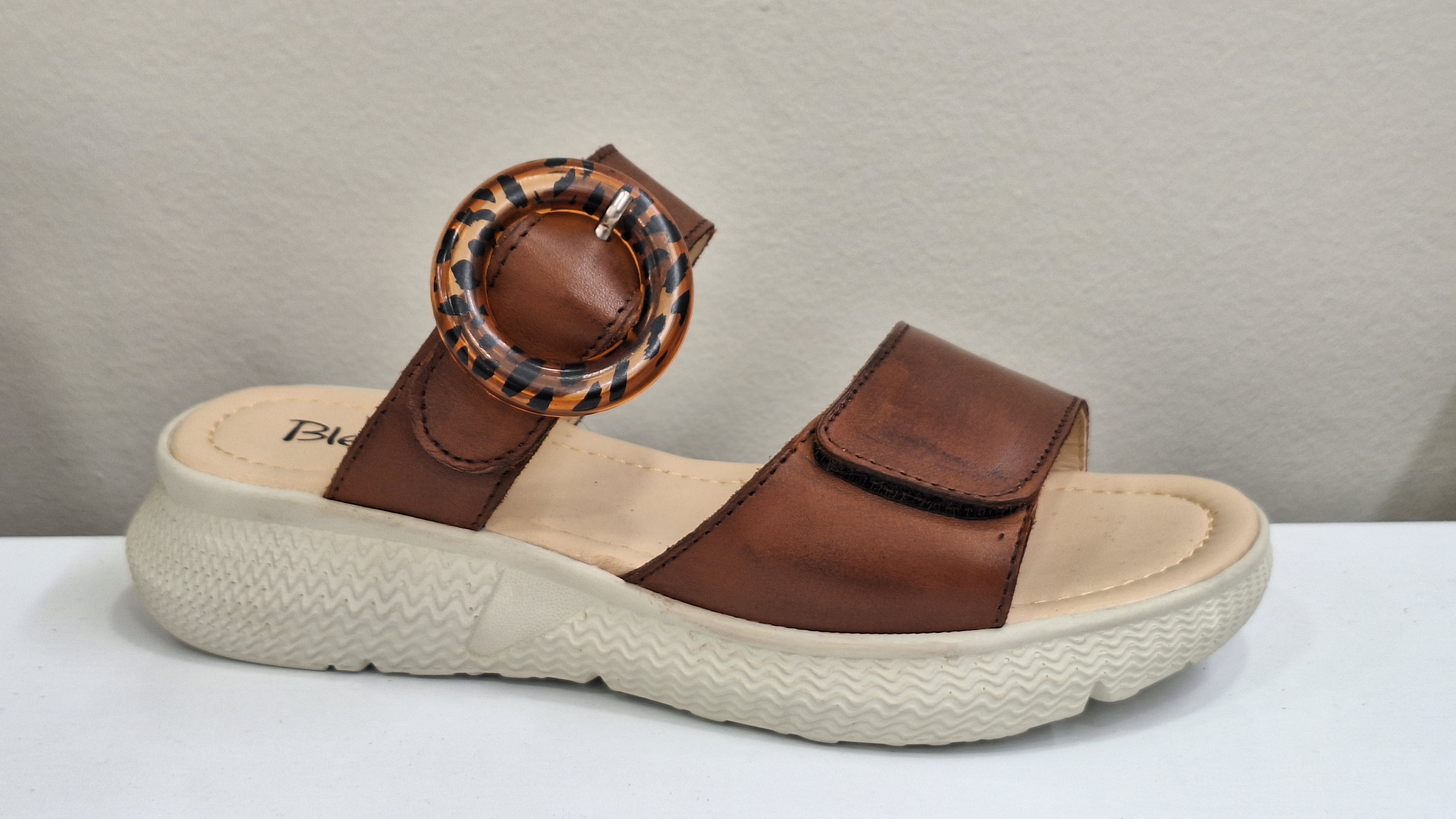 Rodas 251 mach cognac